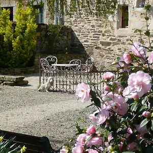 Dinan La Priquetais Hébergement de vacances